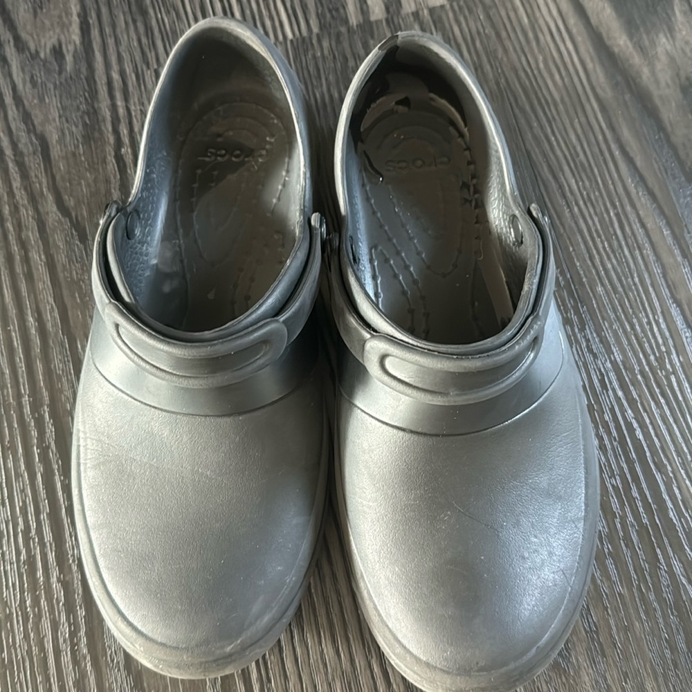 🍍 Crocs Women’s Slip Resistant Shoes Slingback Clogs Nurse Woman's Size 9🍍